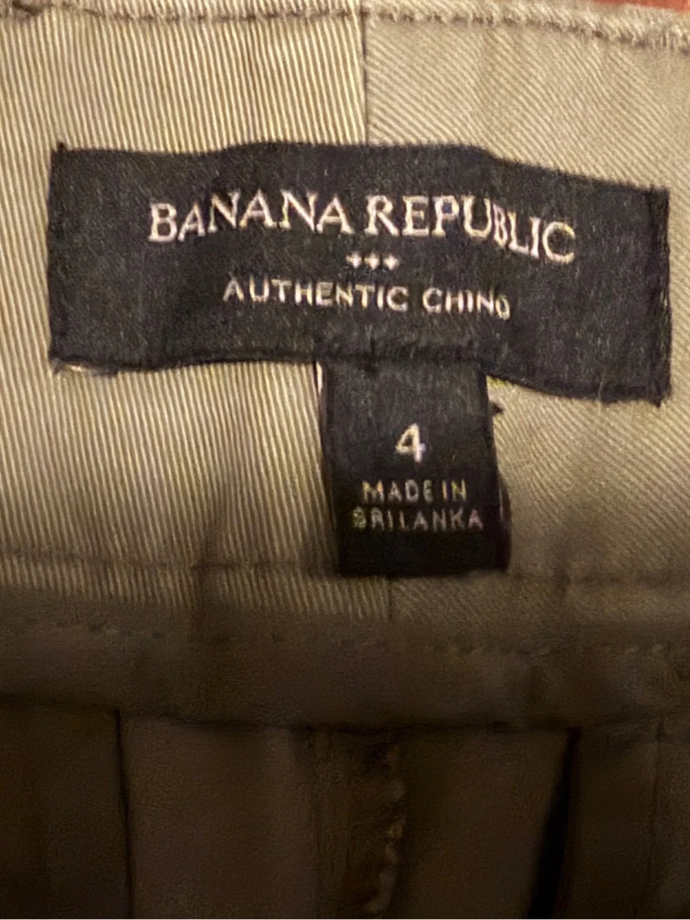 Banana Republic Olive Authentic Chino Pants